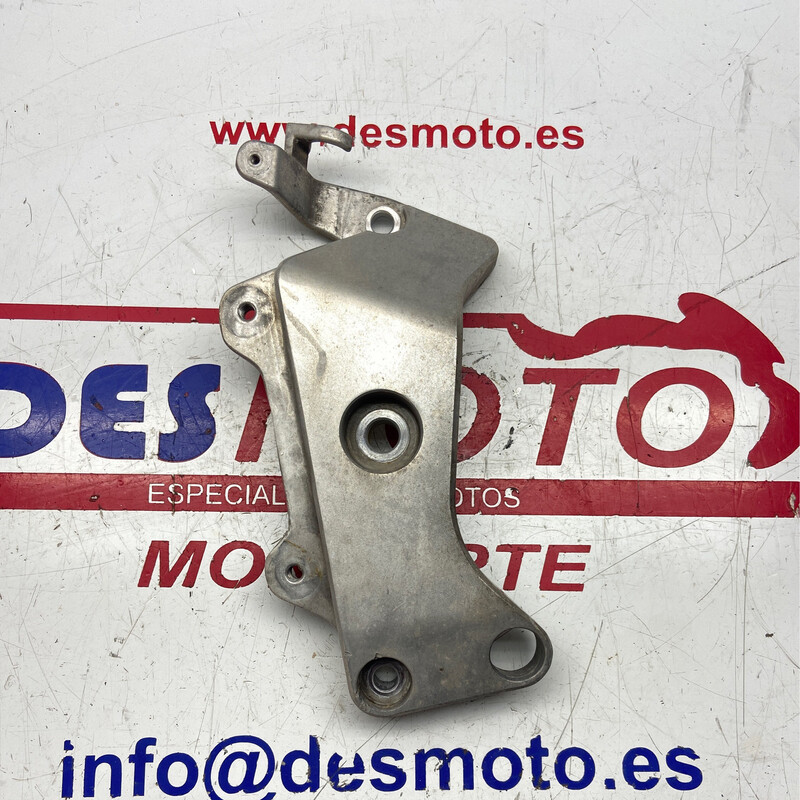 Soporte estribera derecha HONDA HORNET 250 1995-1996