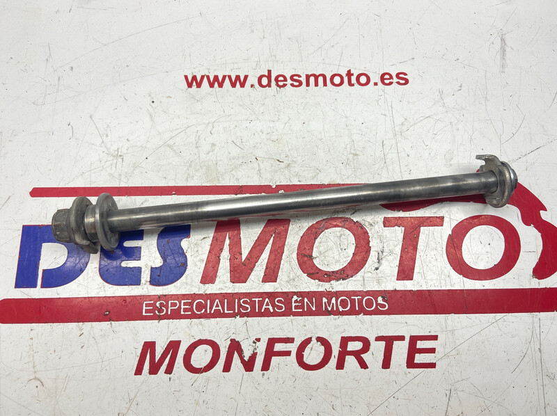 Eje rueda trasera HONDA HORNET 250 1995-1996