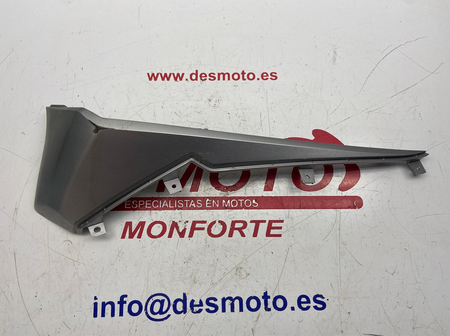 Quilla izquierda HONDA FORZA 125 2017-2018