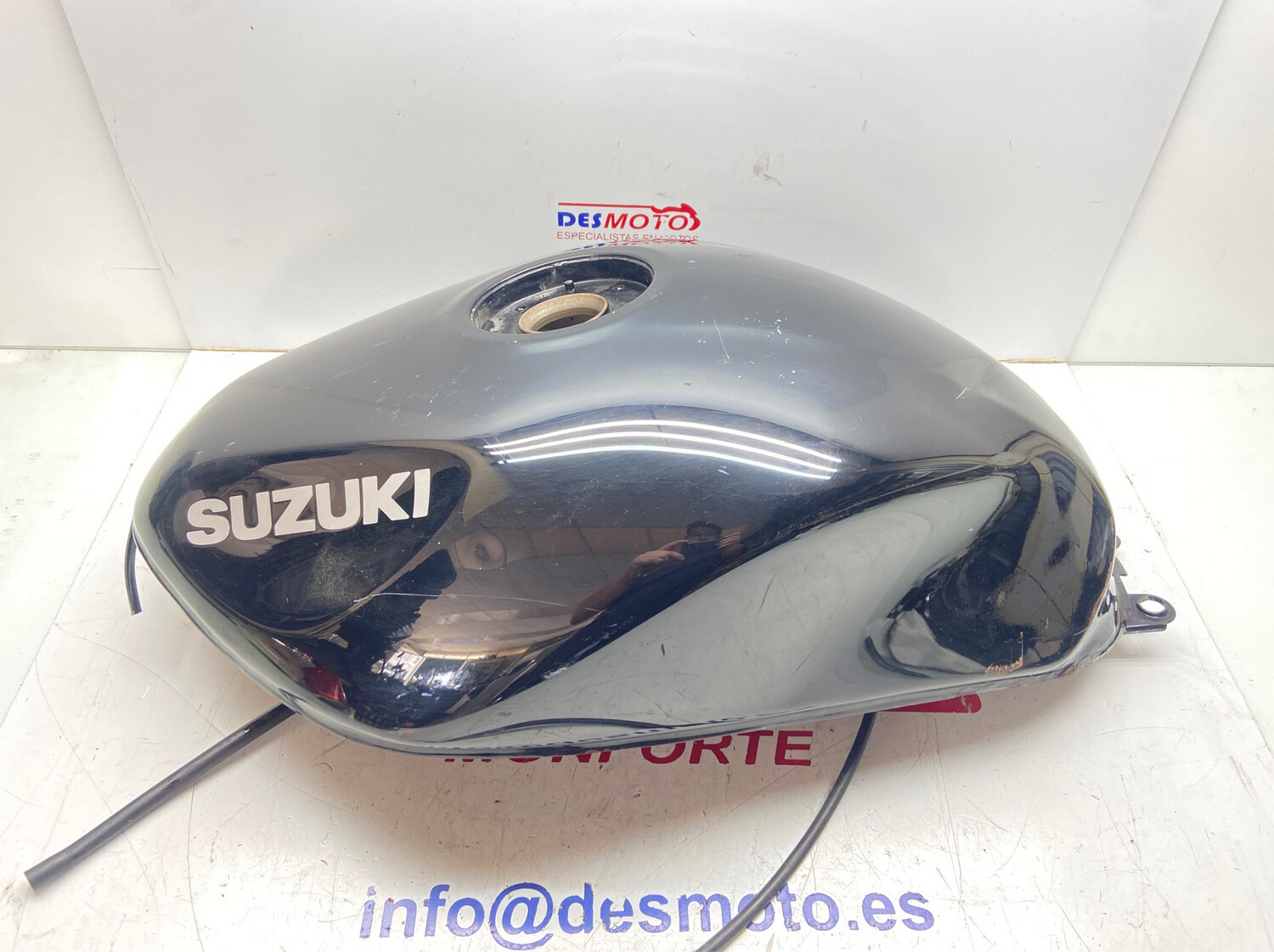 Deposito (ver imágenes) SUZUKI GSF 600 BANDIT 2002