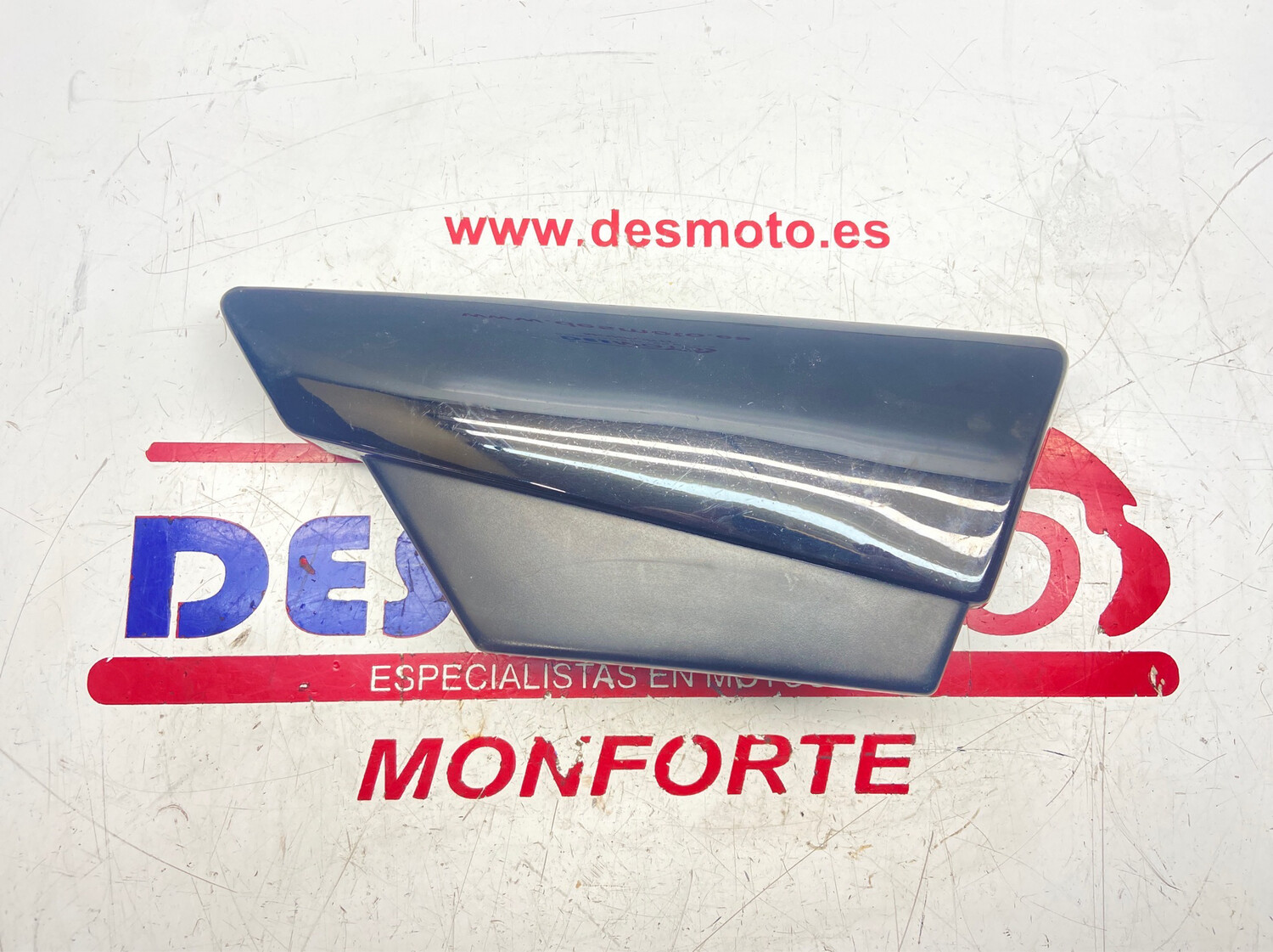Tapa derecha 3 YAMAHA SR CLASSIC 250