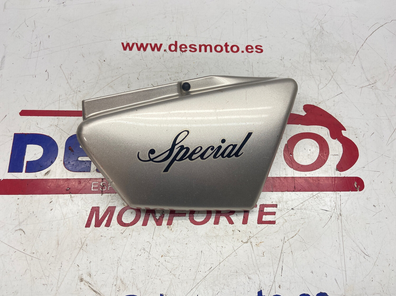 Tapa derecha 1 YAMAHA SR SPECIAL 250