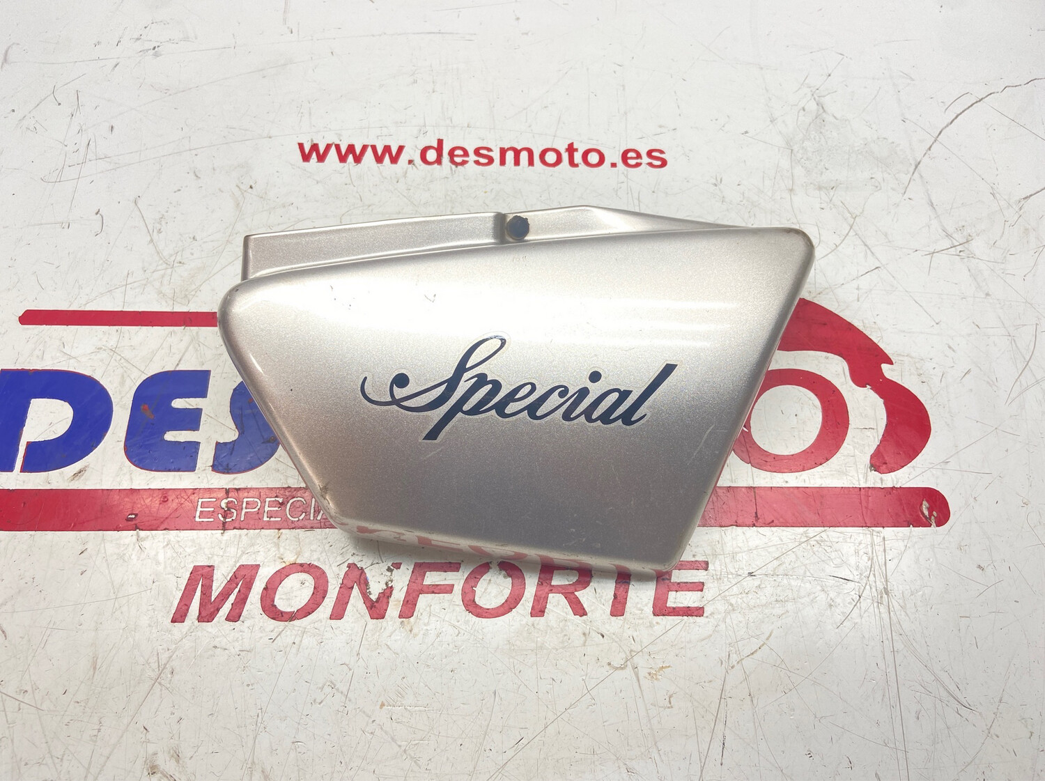 Tapa derecha 3 YAMAHA SR SPECIAL 250