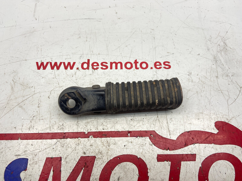 Posapie trasero derecho YAMAHA SR 250