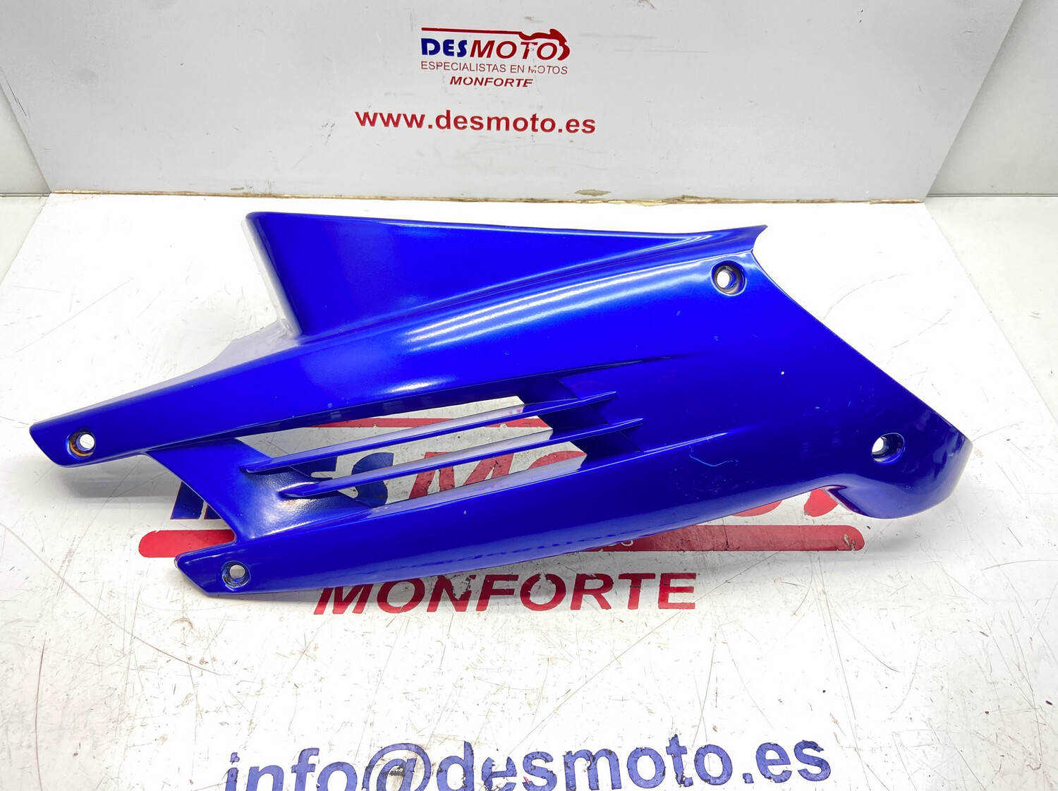 Lateral bajo asiento izquierdo PEUGEOT SPEEDFIGHT 2