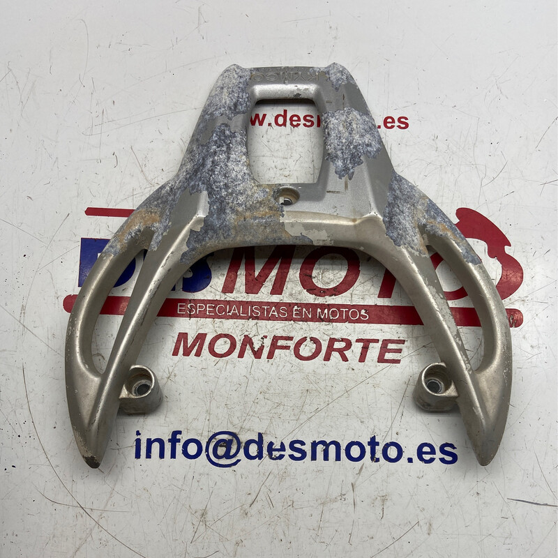 Parrilla trasera KYMCO AGILITY CITY 125 CARBURACIÓN