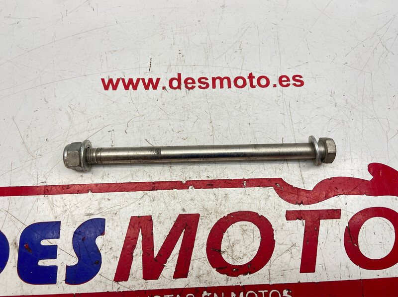 Eje rueda trasera RIEJU RS2 MATRIX