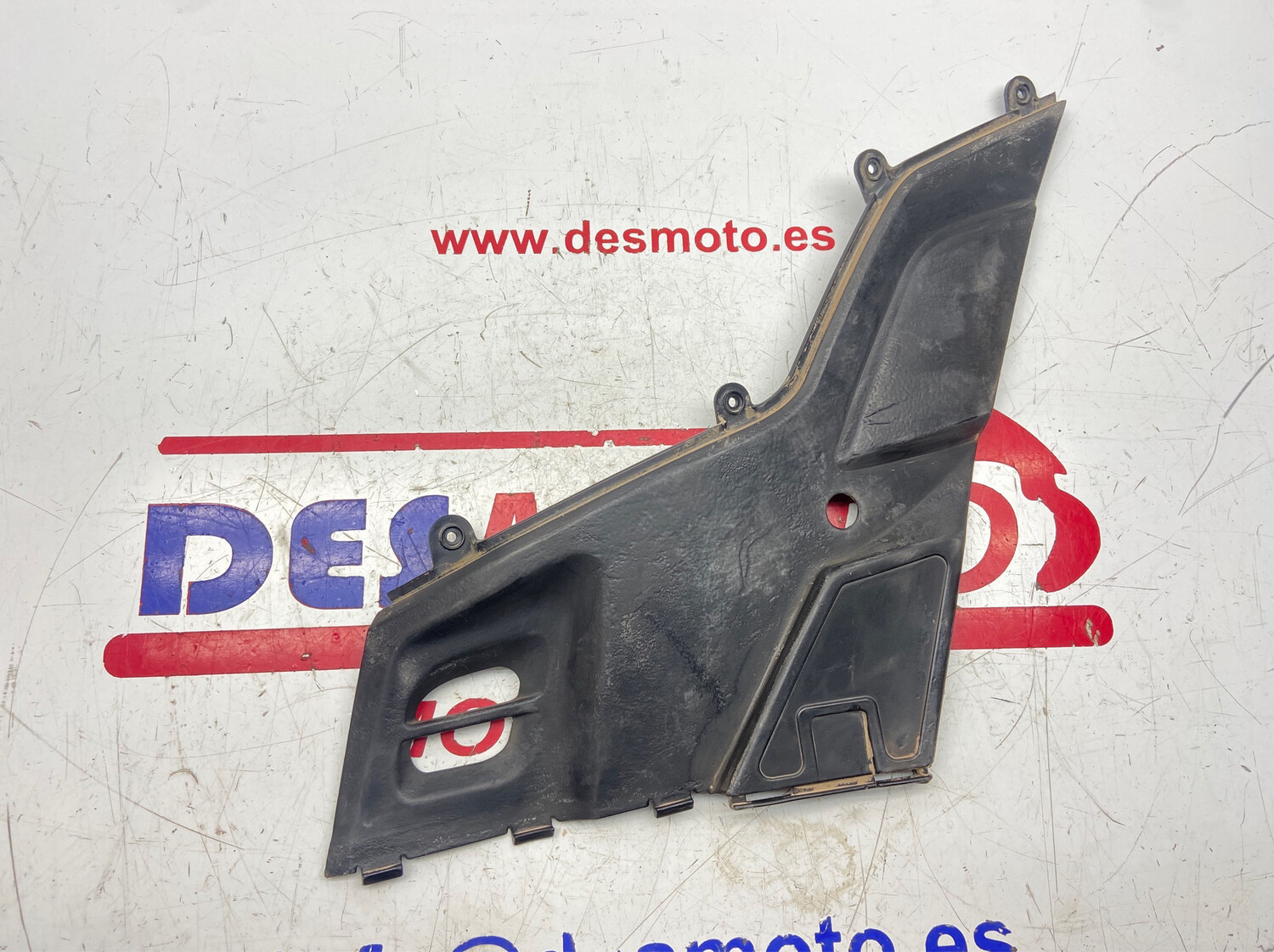 Lateral bajo izquierdo KYMCO PEOPLE S 50