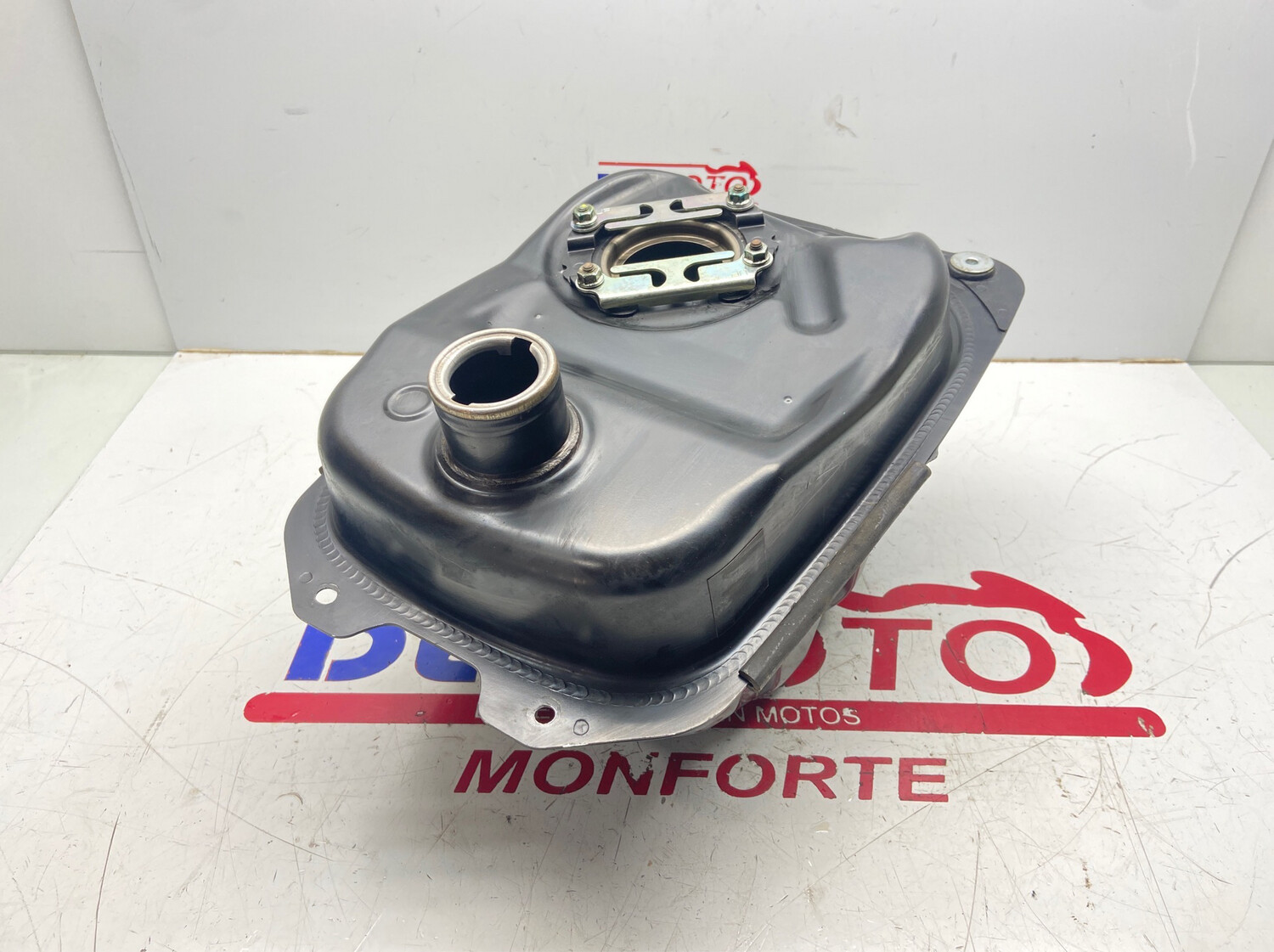 Deposito gasolina HONDA PCX 125 2016