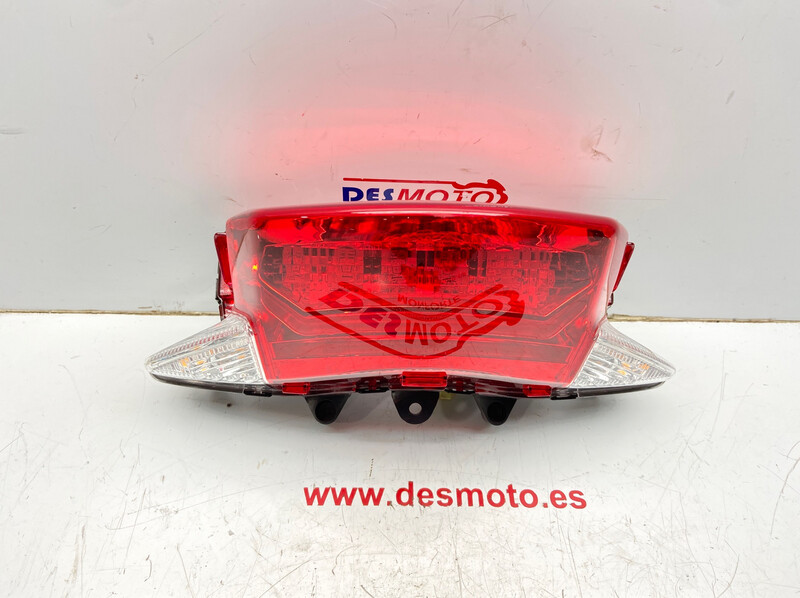 Piloto trasero HONDA PCX 125 2016