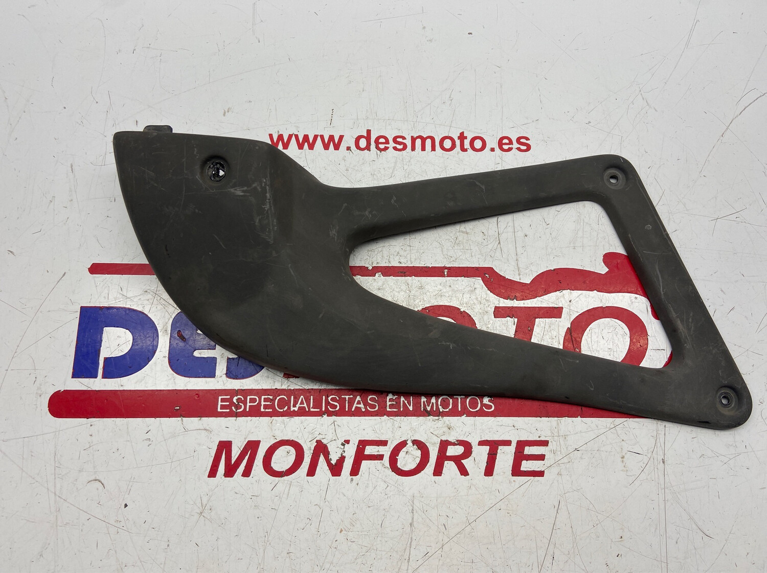 Cubreradiador izquierdo BMW F 650 1994