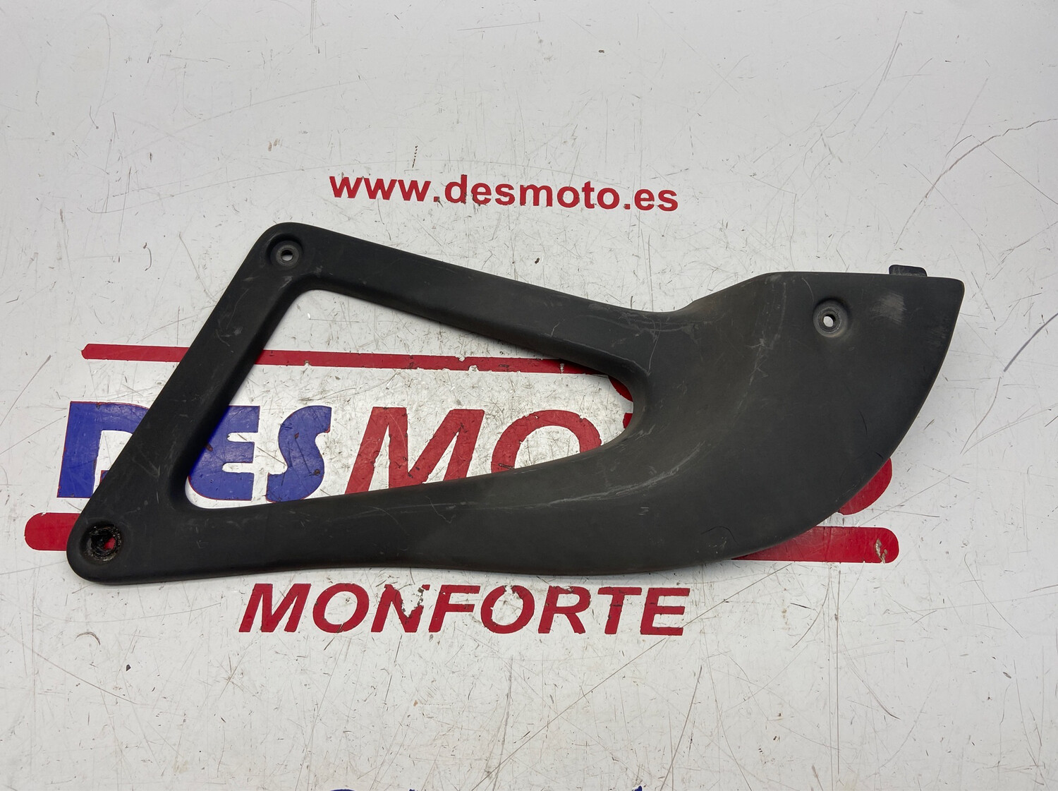 Cubreradiador derecho BMW F 650 1994