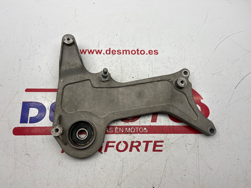 Soporte tubo de escape GILERA DNA 180 2005