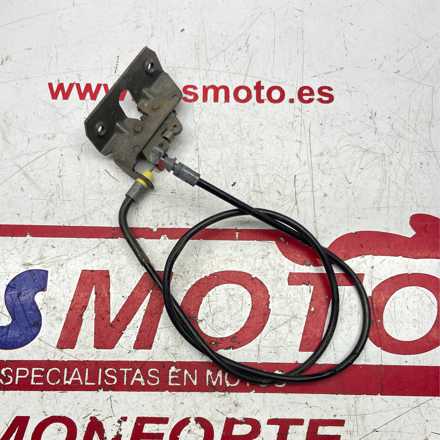Sistema apertura asiento GILERA DNA 180 2005