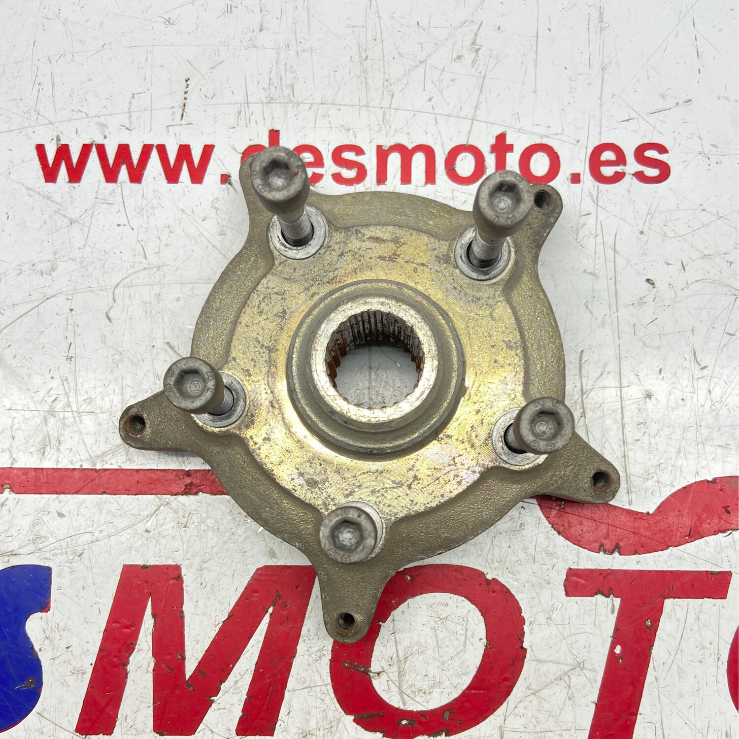 Buje rueda trasera GILERA DNA 180 2005
