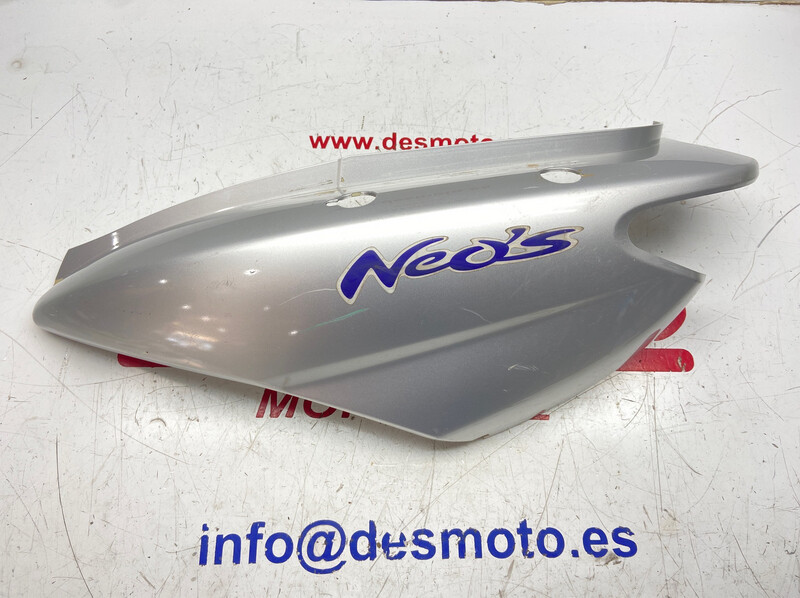 Lateral trasero izquierdo YAMAHA NEOS 50 2008