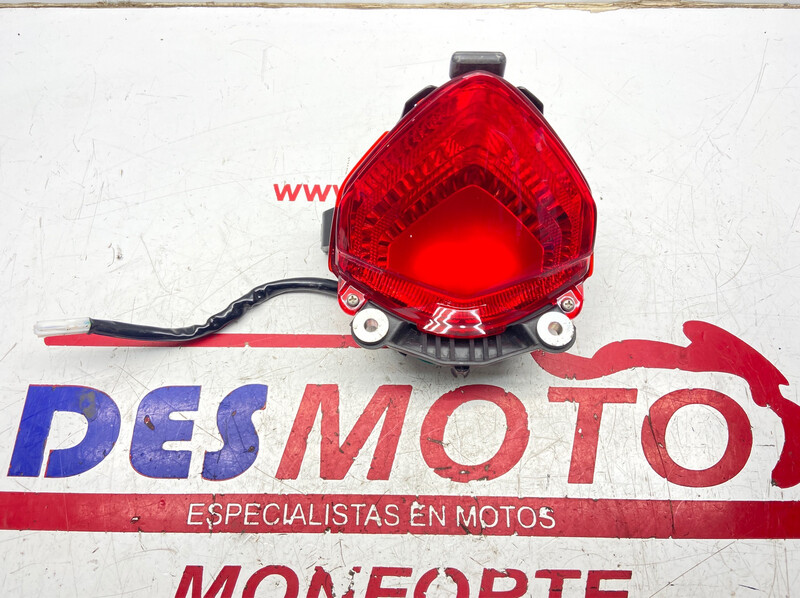 Piloto trasero HONDA CB500X 2014