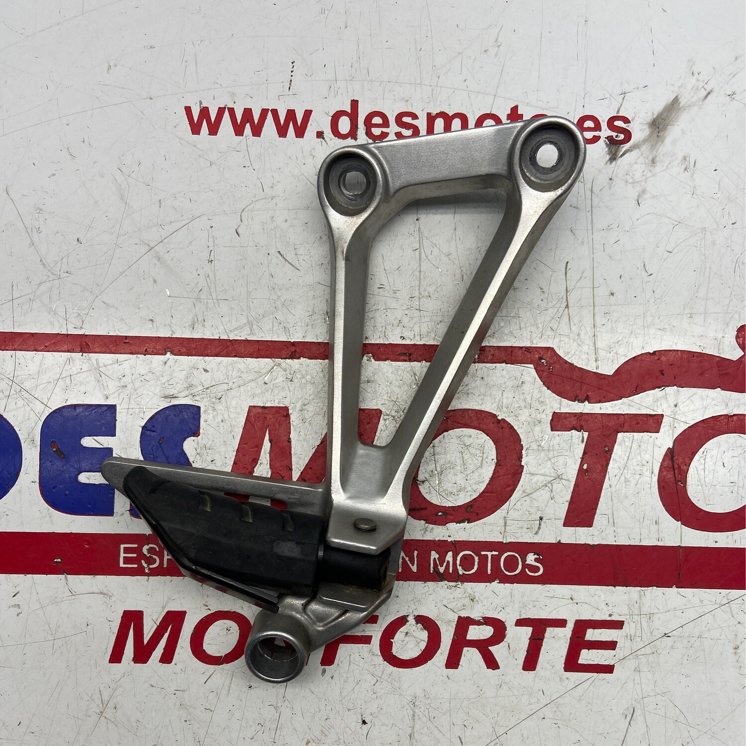 Soporte estribera trasera derecha HONDA CB500X 2014