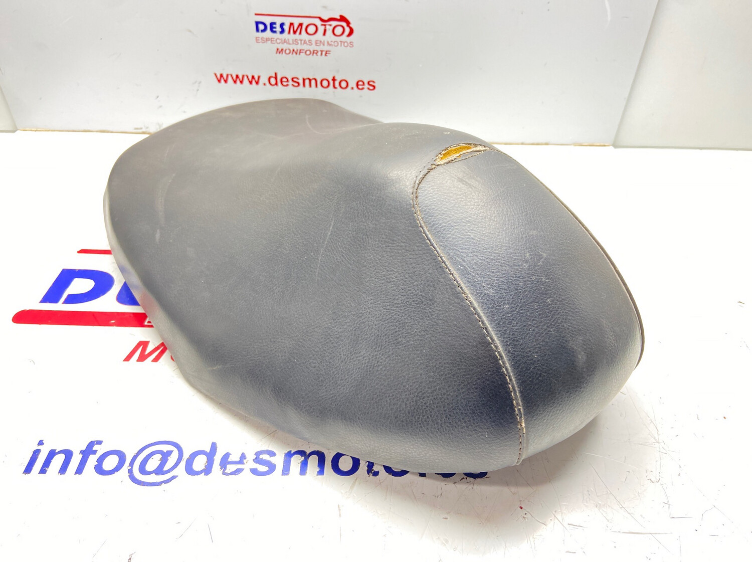 Asiento (ver imágenes) YAMAHA AEROX 50