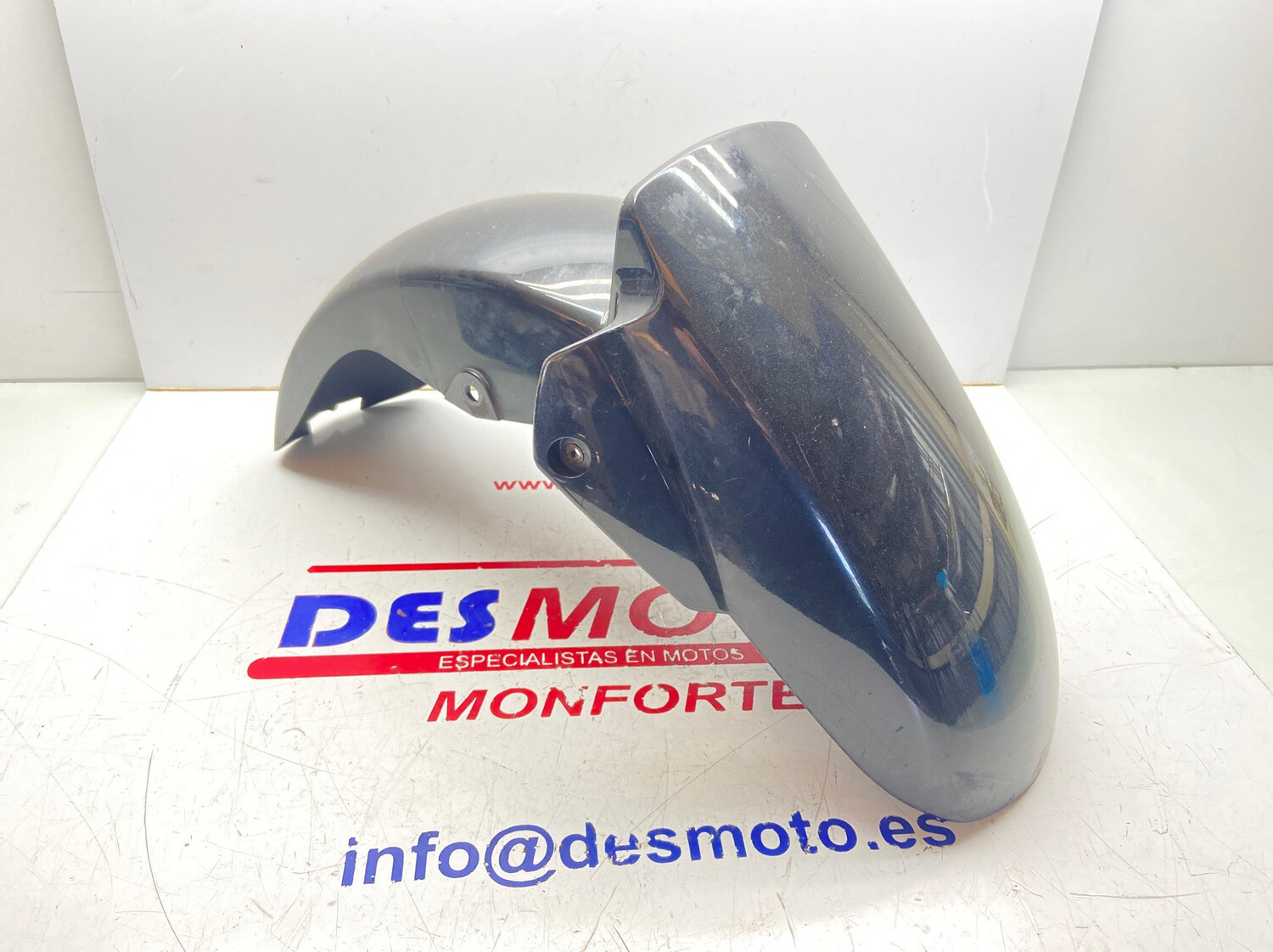 Guardabarros delantero (para reparar) YAMAHA X MAX 125/250 2006-2010