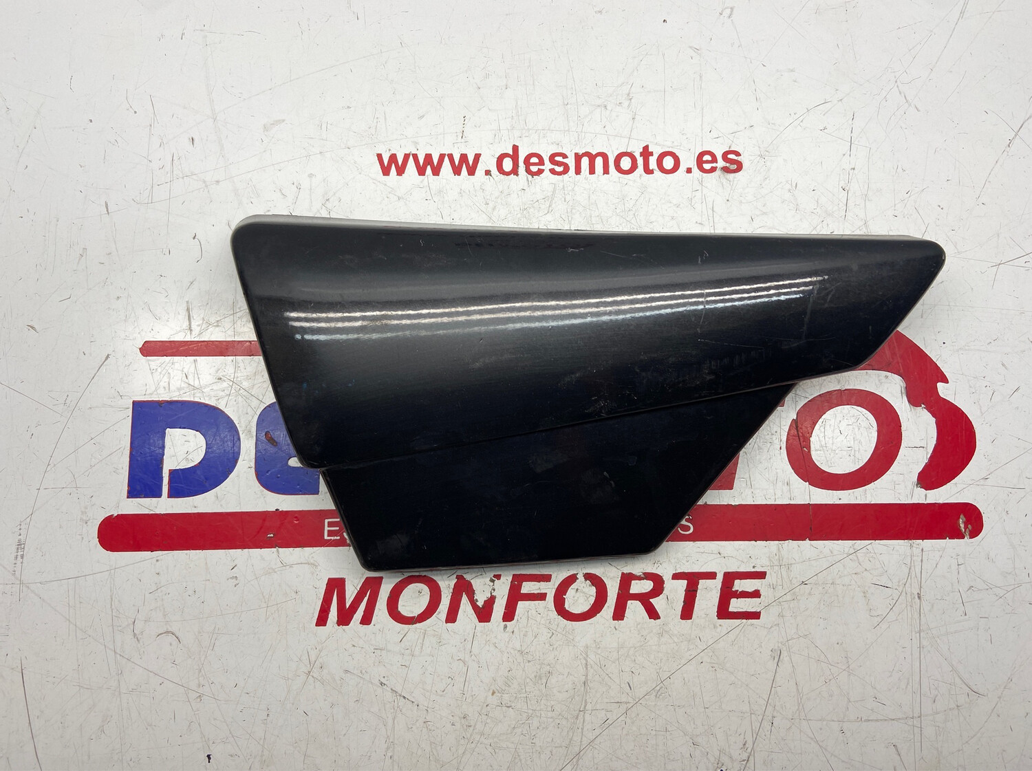 Tapa izquierda YAMAHA SR 125