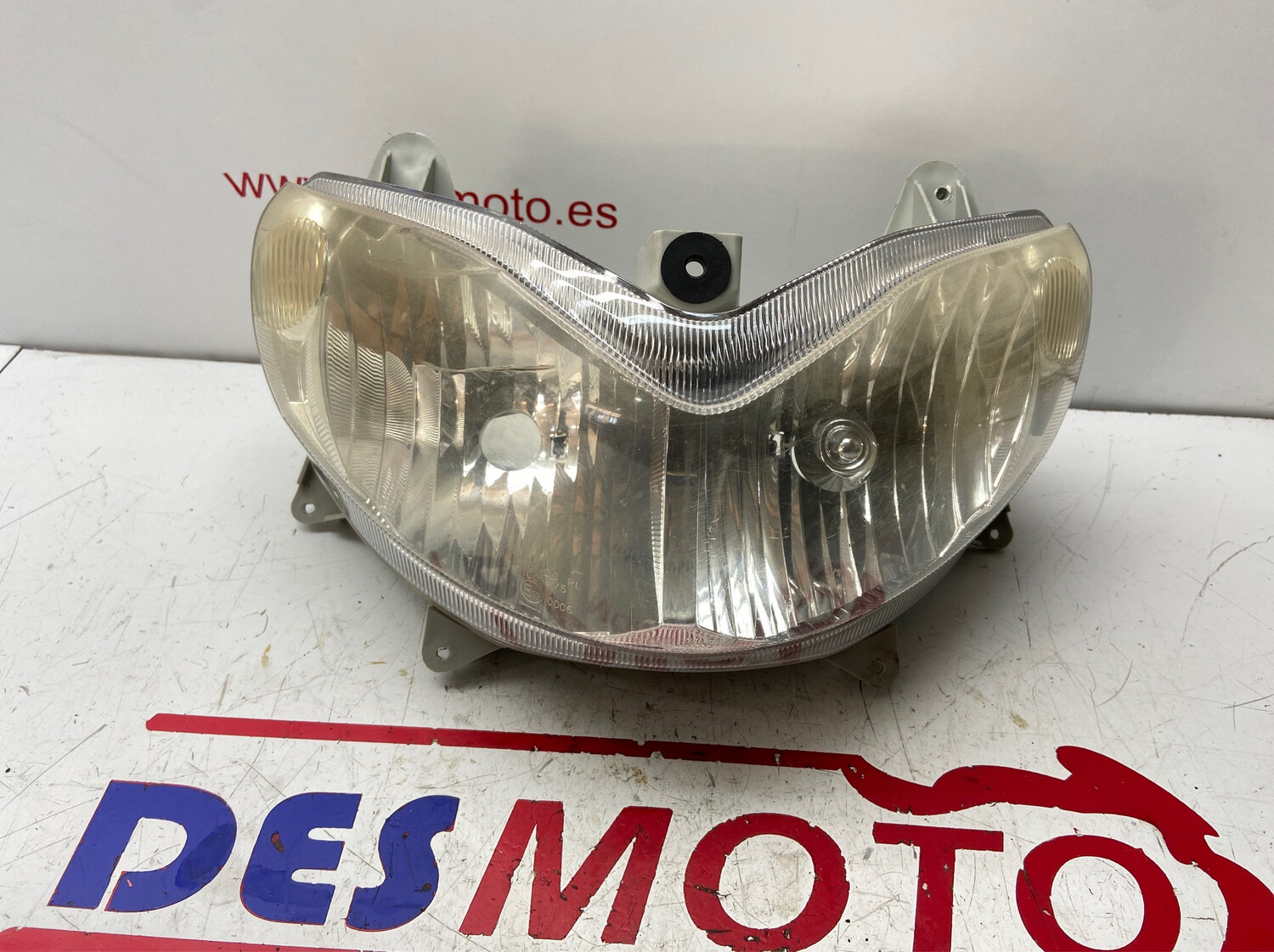 Faro (ver imágenes) SUZUKI BURGMAN 125/200 2007-2010