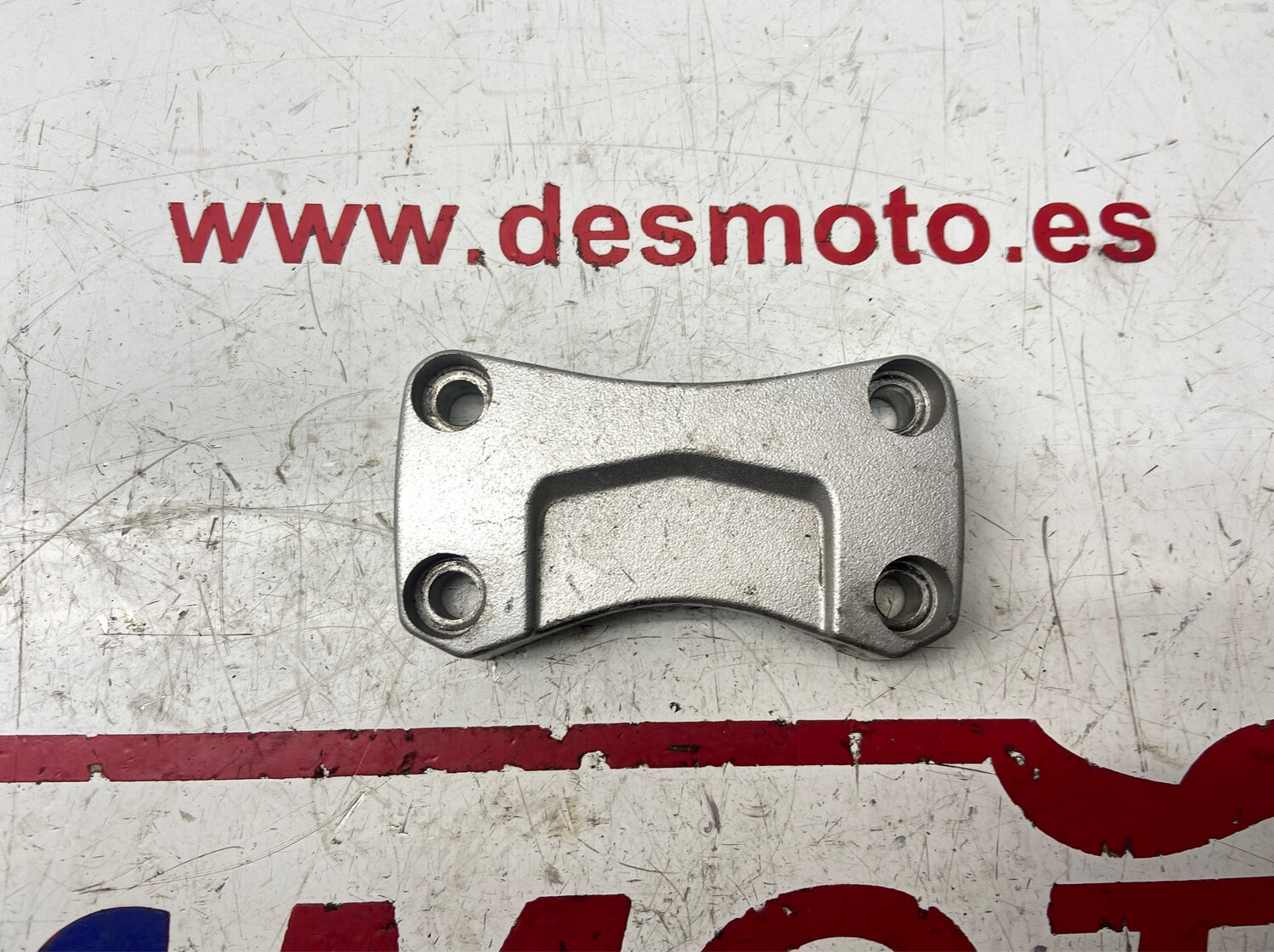 Soporte manillar superior SUZUKI GSR 600 2007