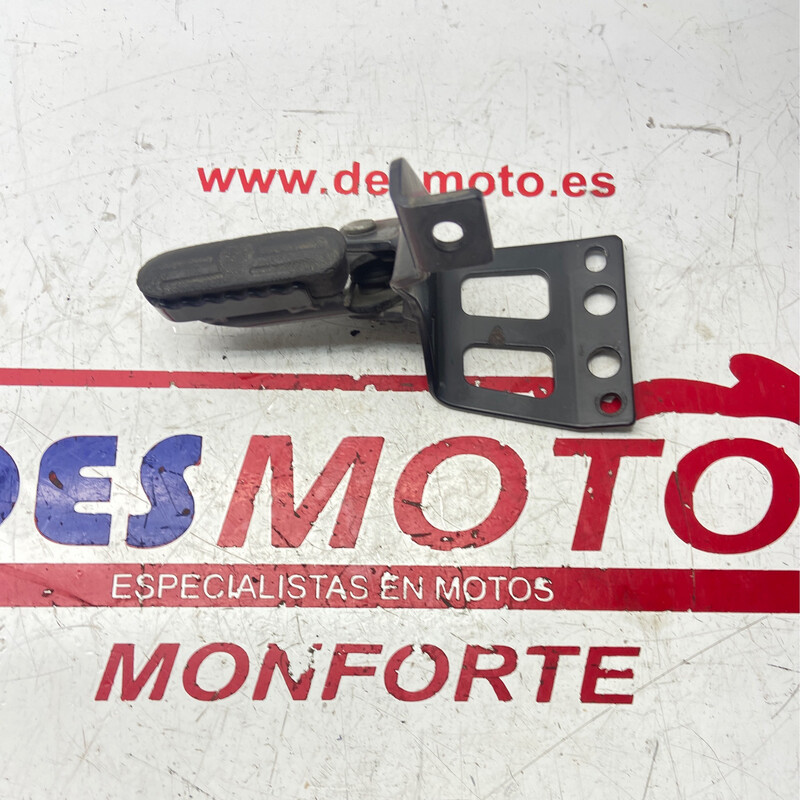 Estribera delantera izquierda BMW F650 GS 2004 ABS