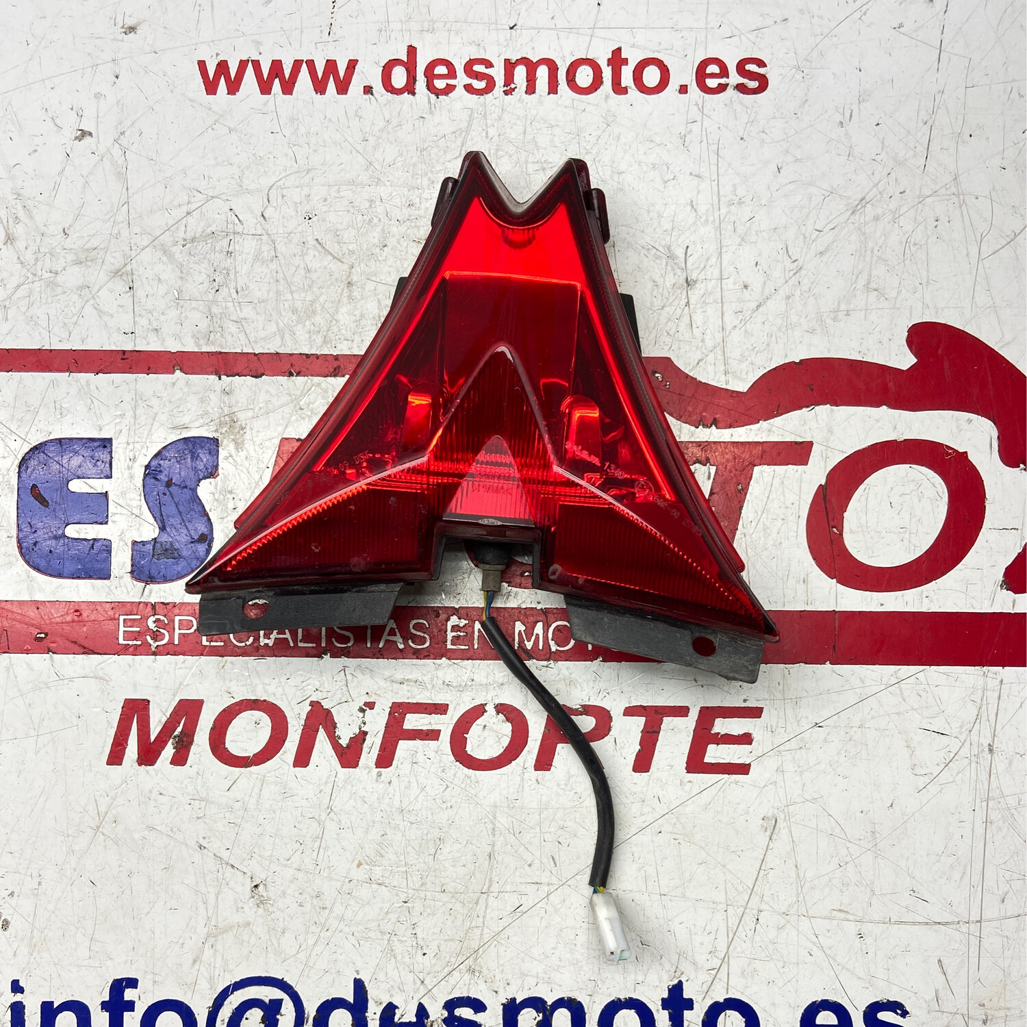 Piloto trasero APRILIA RS4 125 2011-2015