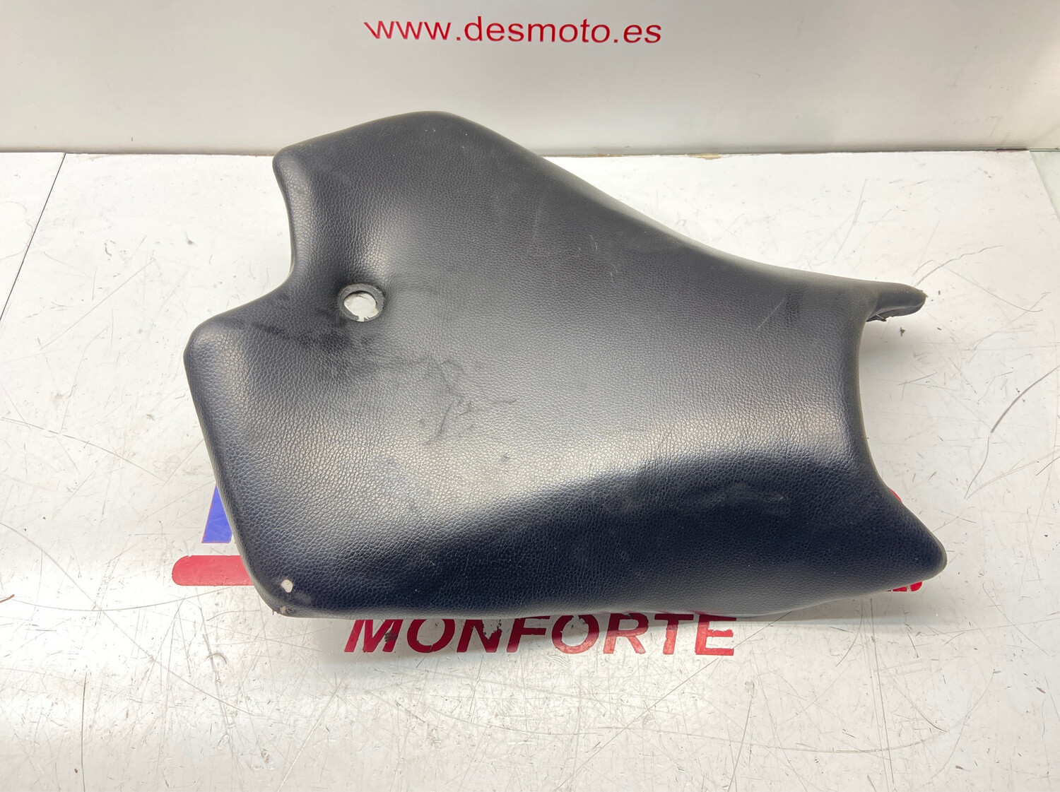Asiento (ver imágenes) APRILIA RS4 125 2011-2015