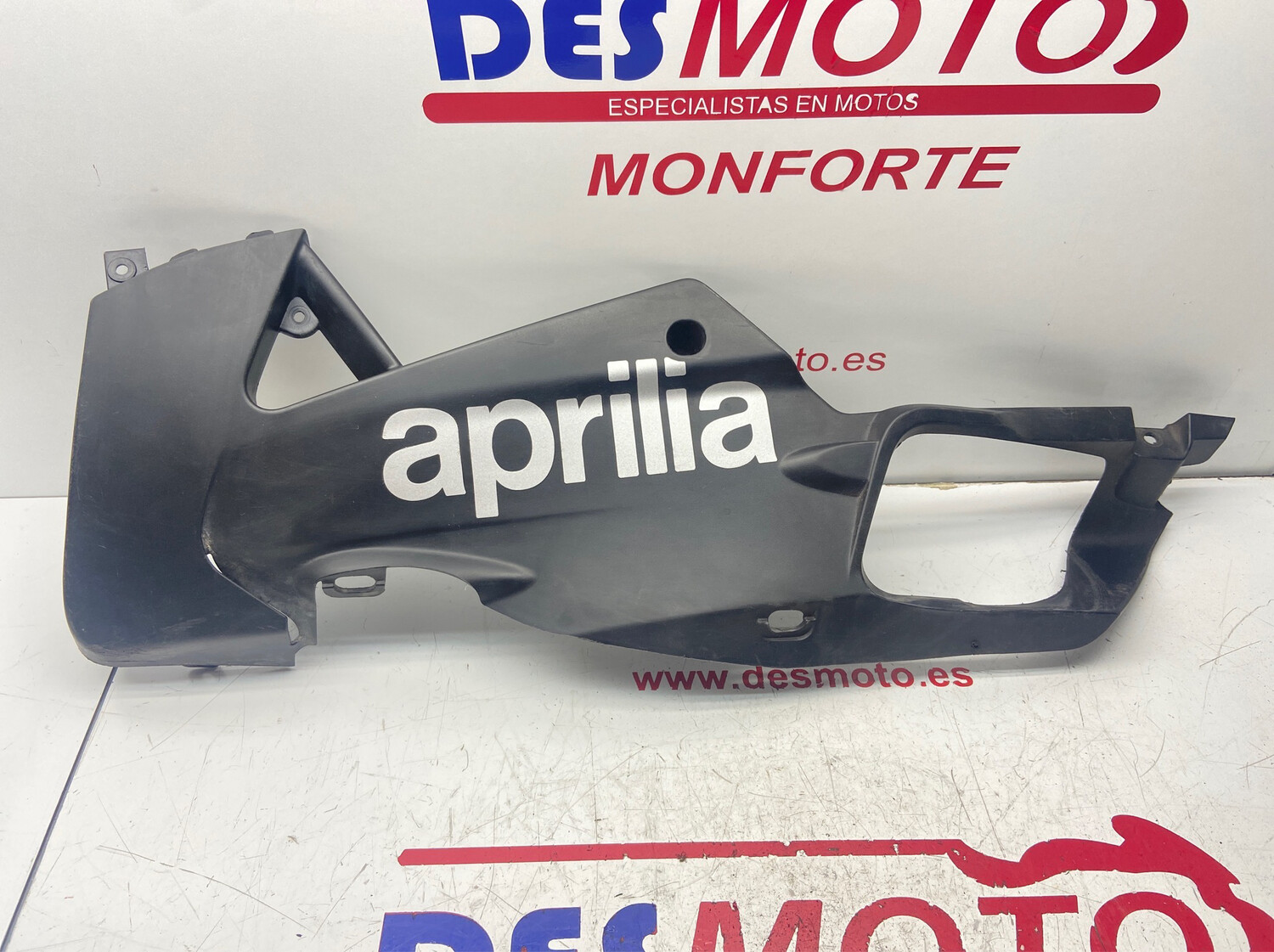 Quilla izquierda APRILIA RS4 125 2011-2015