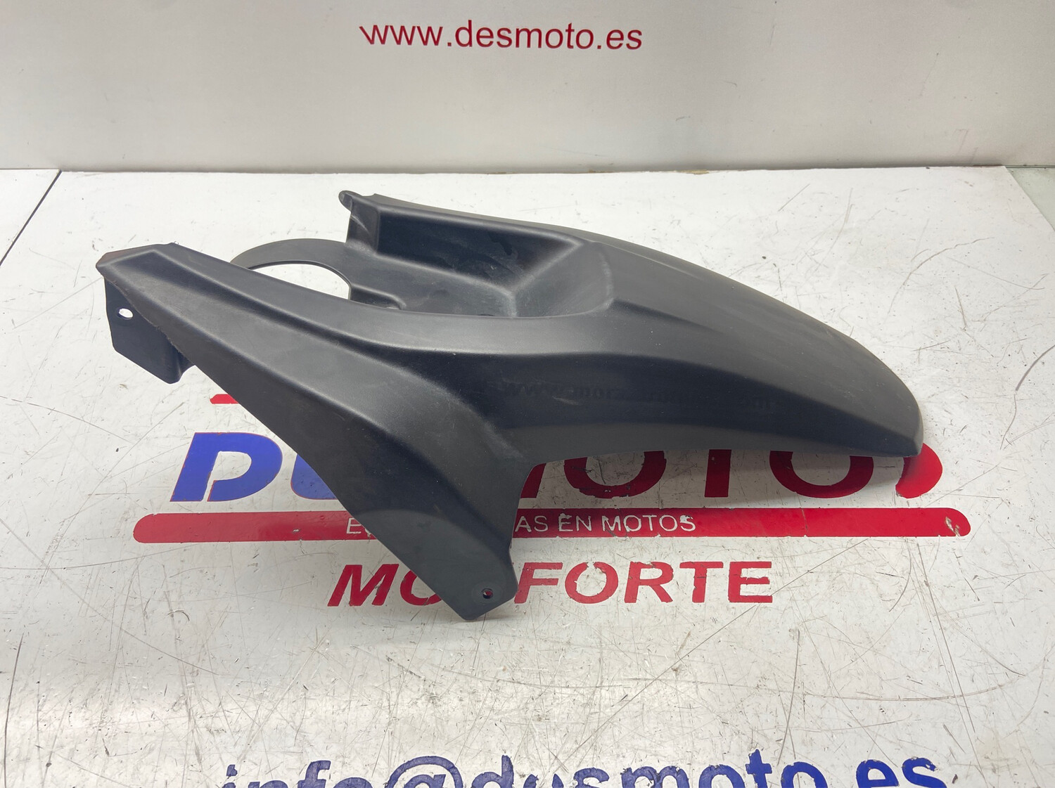 Guardabarros trasero APRILIA RS4 125 2011-2015