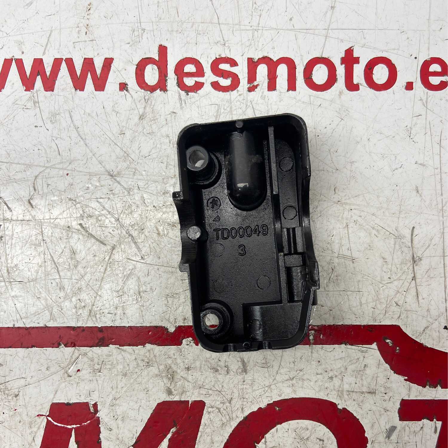 Soporte espejo derecho KYMCO AGILITY CITY 125 CARBURACIÓN