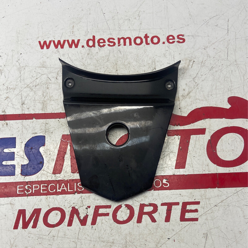Tapa unión carenados traseros (falta una pestaña) KYMCO AGILITY CITY 125 CARBURACIÓN