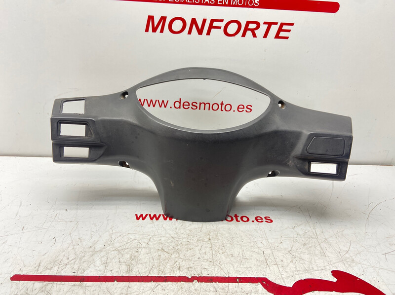 Tapa cuentakilometros PEUGEOT TWEET 125 2012