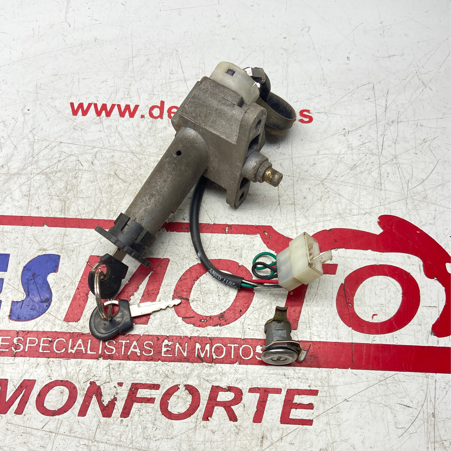 Cerraduras con llave PEUGEOT TWEET 125 2012