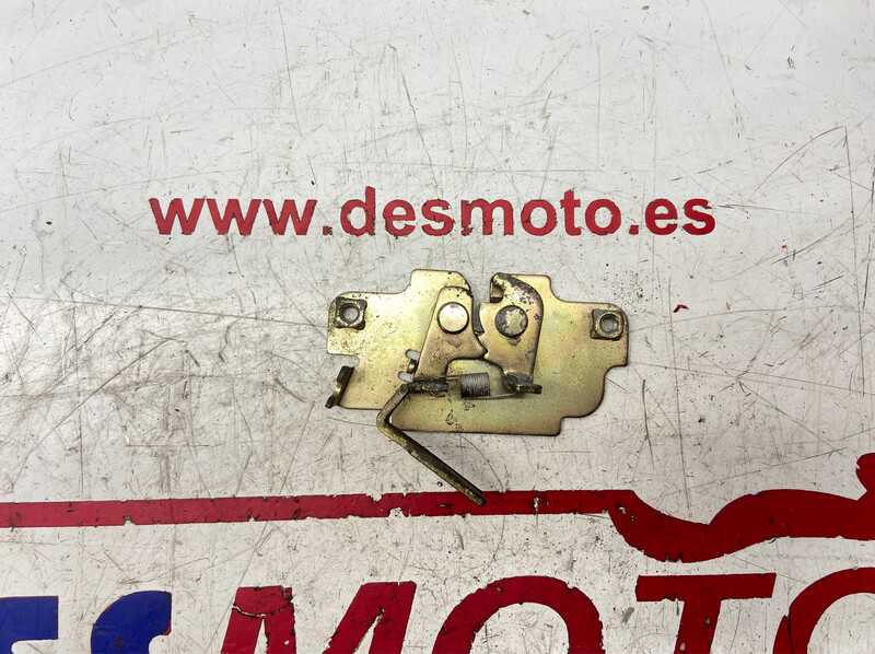 Cierre asiento PEUGEOT TWEET 125 2012