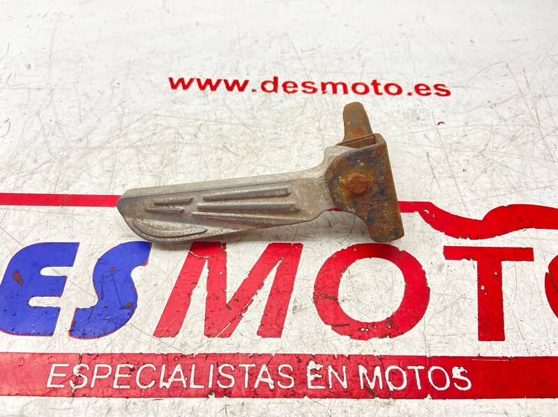 Posapie trasero derecho PEUGEOT TWEET 125 2012