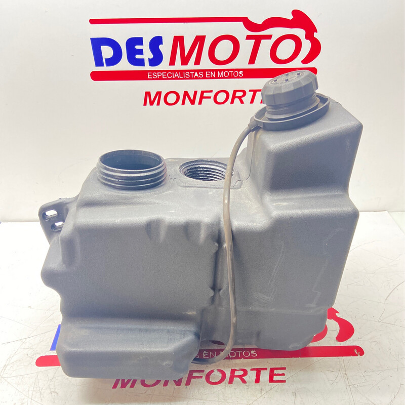 Deposito gasolina PEUGEOT SATELIS 250