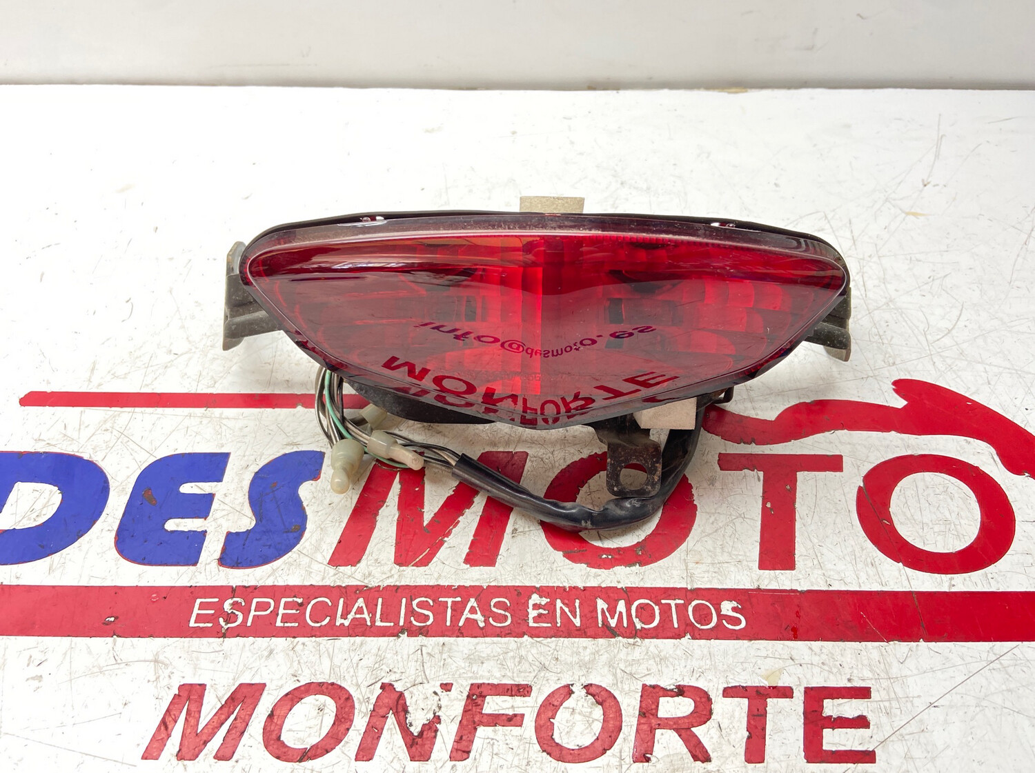 Piloto trasero SUZUKI DL 650 VSTROM 2006