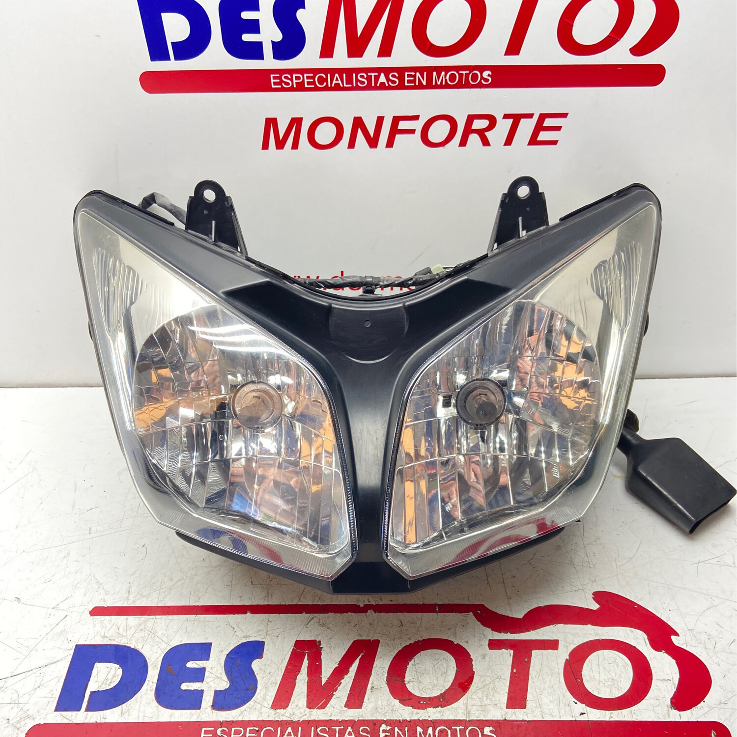Faro SUZUKI DL 650 VSTROM 2006