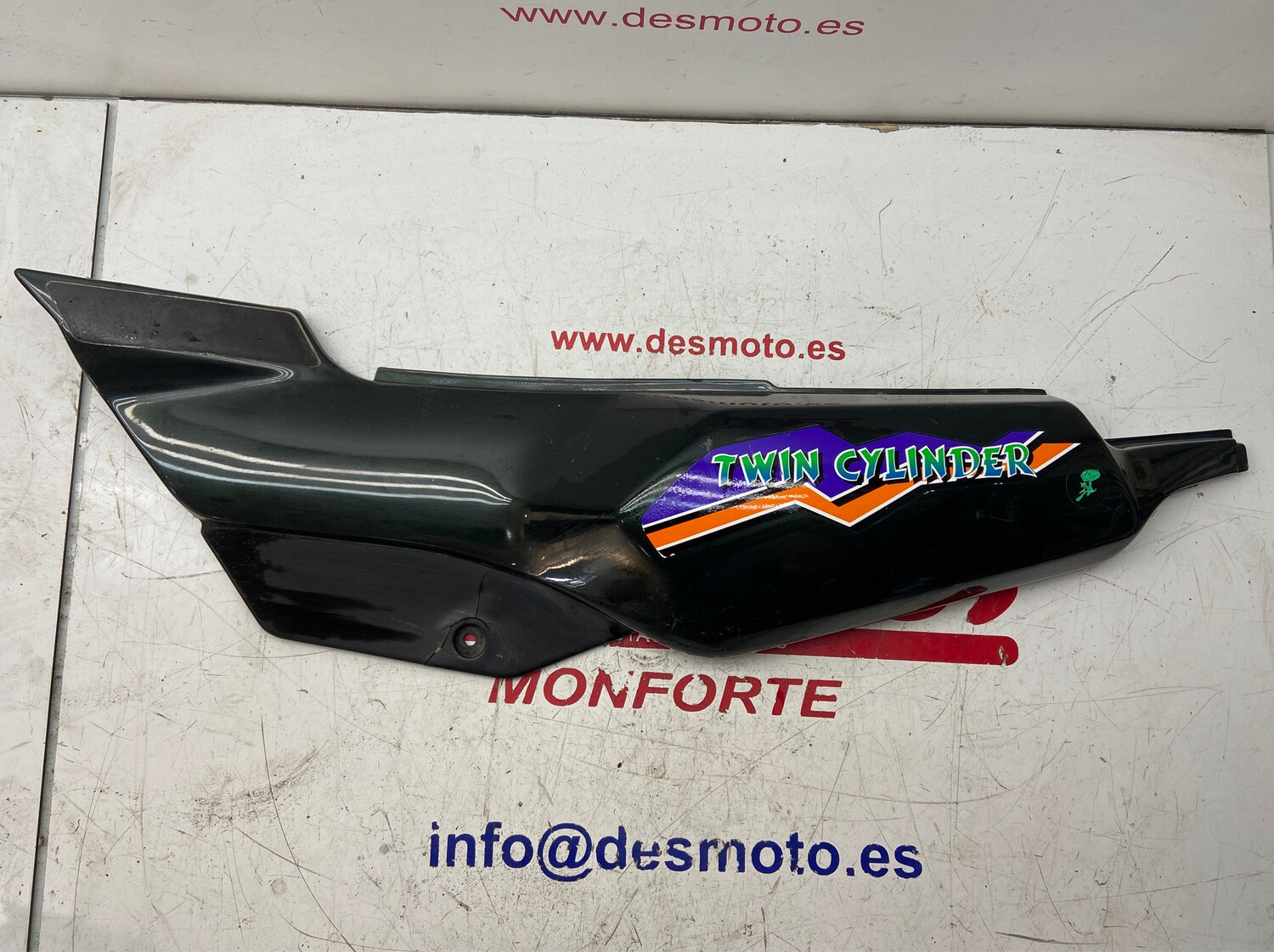 Lateral trasero izquierdo (ver imágenes) KAWASAKI KLE 500 1991-1995