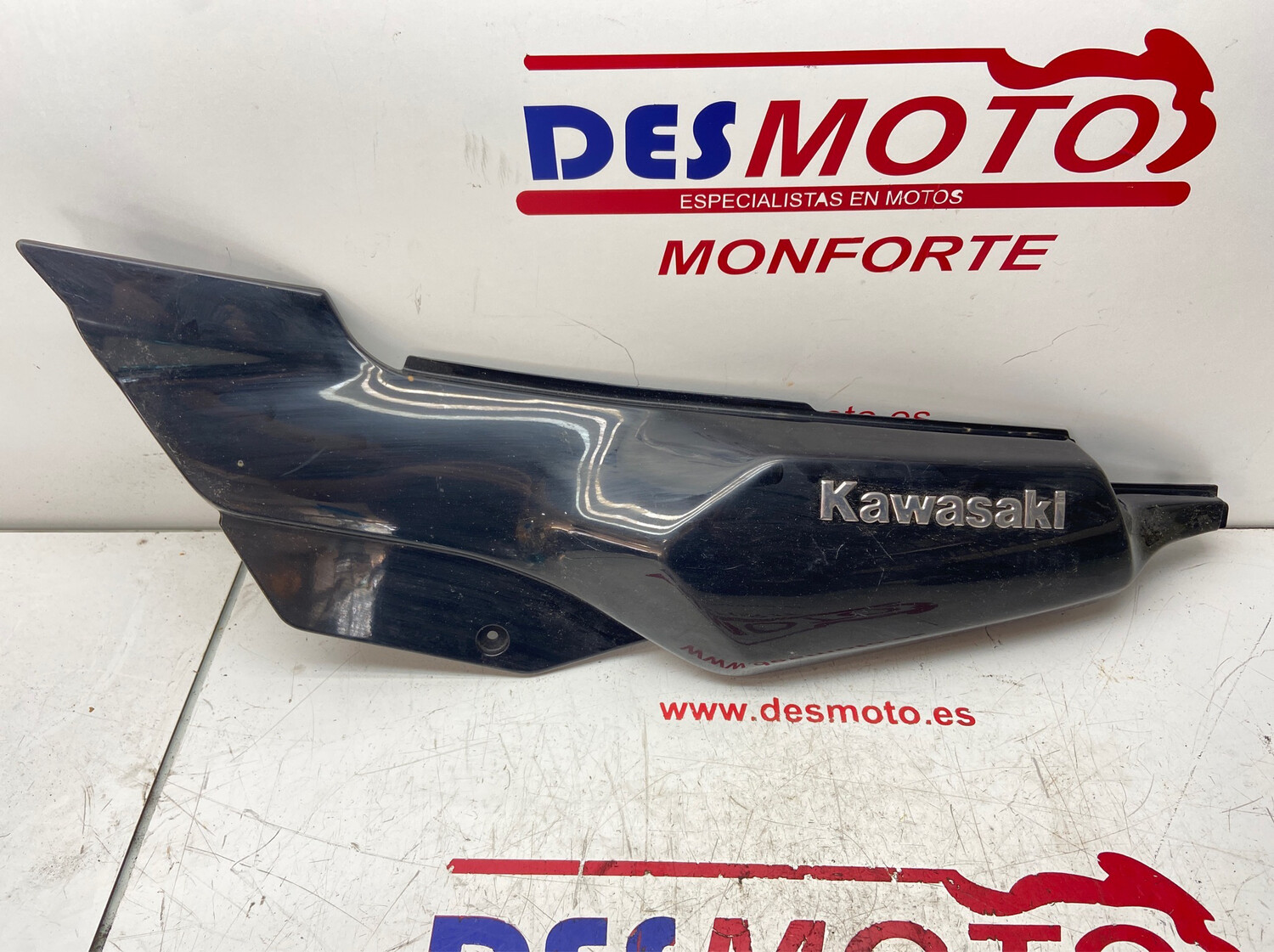 Lateral trasero izquierdo KAWASAKI KLE 500 1991-1995