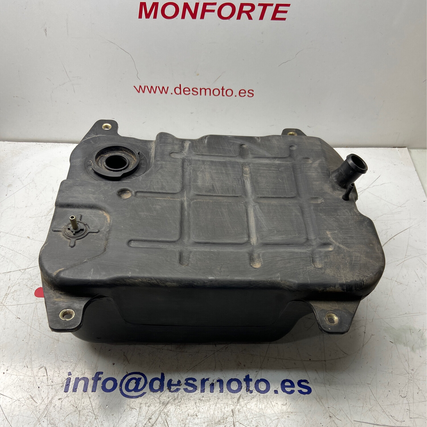 Deposito DAELIM S2 125 CARBURACION