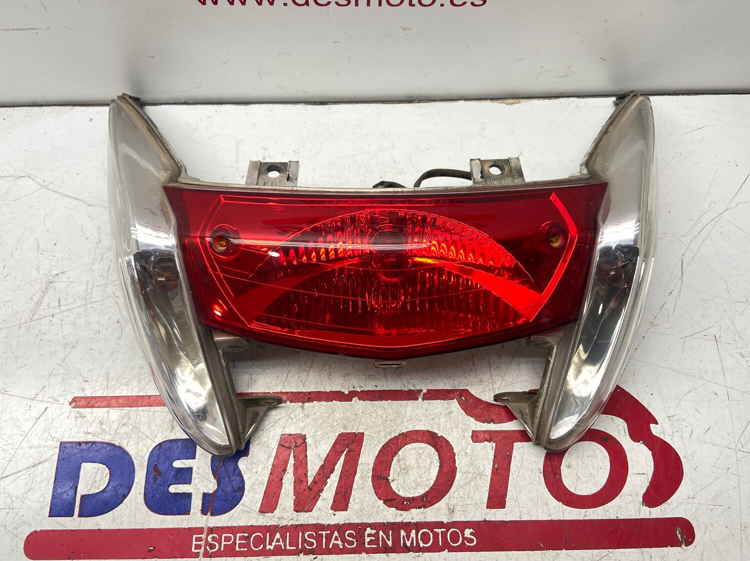 Piloto trasero PEUGEOT CITYSTAR 125 2011