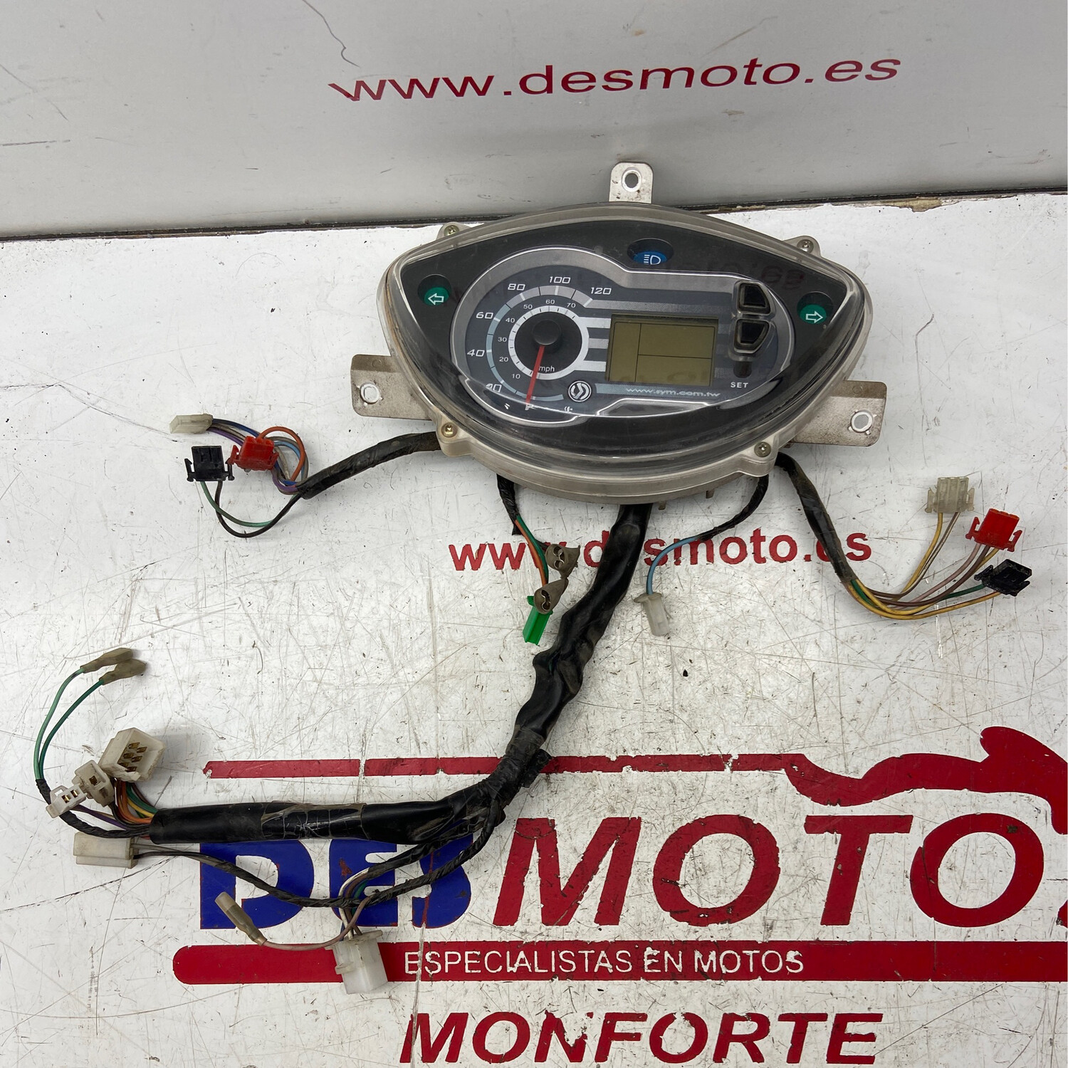 Cuadro cuentakilometros SYM SYMPHONY SR 125/ PEUGEOT TWEET 125