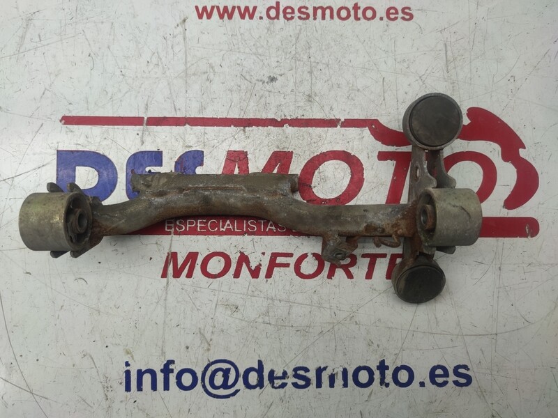 Soporte motor HONDA FES 125 PANTHEON 2006