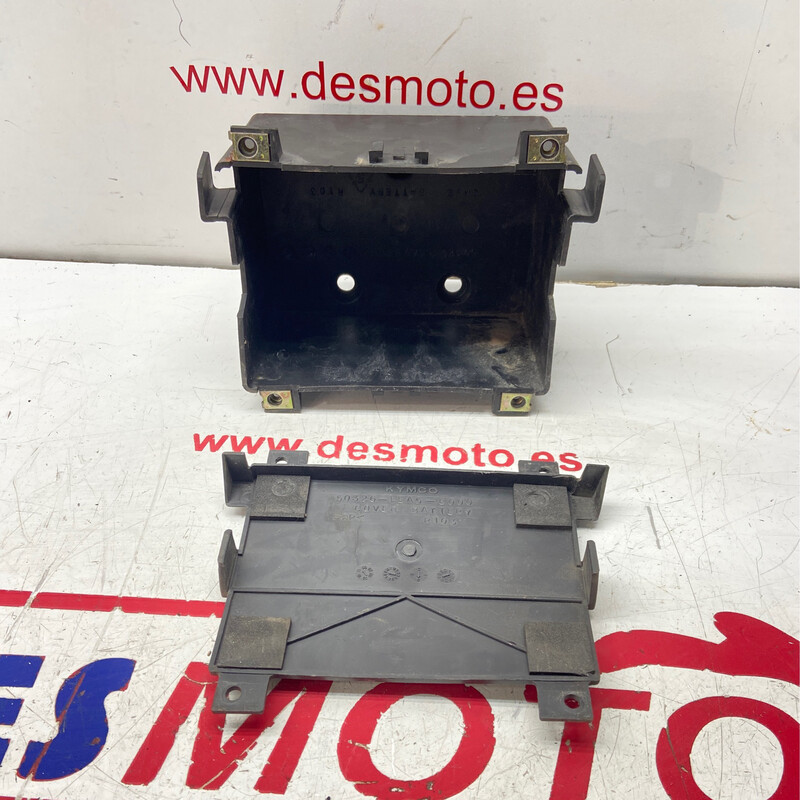 Caja batería KYMCO SUPERDINK 125 2009-2015