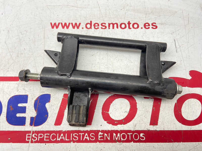 Soporte motor PEUGEOT KISBEE 125