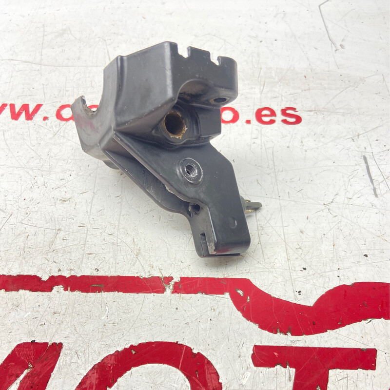Soporte maneta de freno trasero PEUGEOT KISBEE 2014